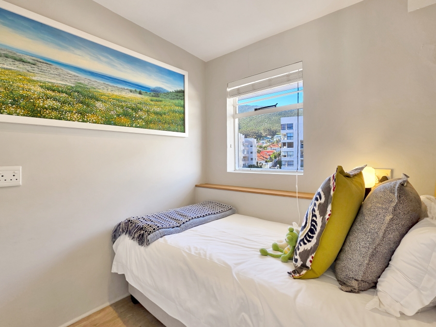 2 Bedroom Property for Sale in Sea Point Western Cape